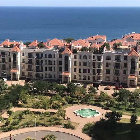 Elite Arkadia Beach Apartment